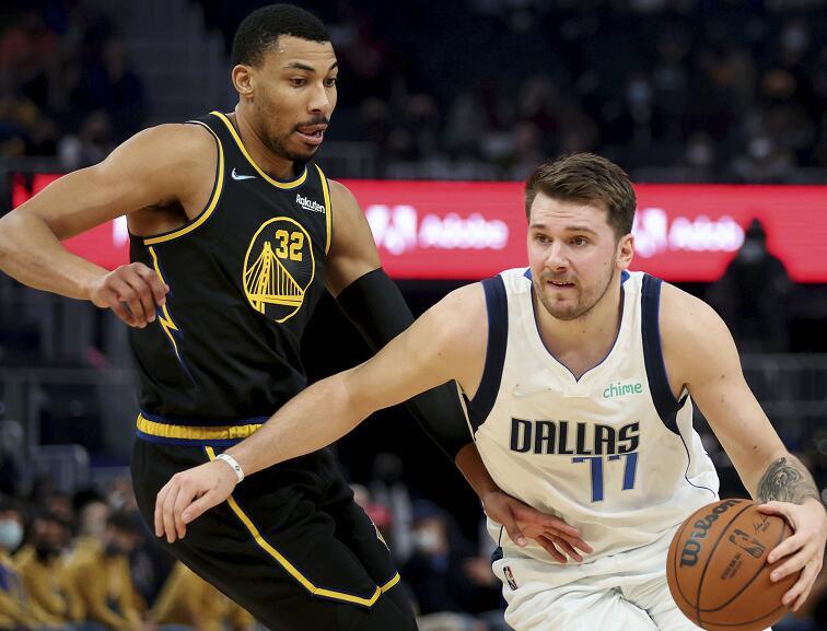 包含冲刺阶段突围战来临；芝加哥公牛围绕欧联手感冰凉；态度坚定；赛程密集仍需轮换的词条